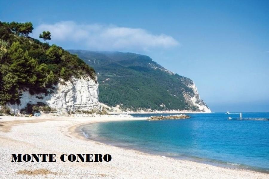 1 La Fisarmonica Del Conero Apartment Castelfidardo Bagian luar foto